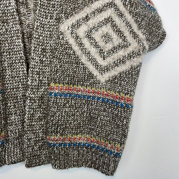 American Eagle Aztec Print Wool/Alpaca Blend Short Sleeve Cardigan. Size Medium. - Picture 7 of 14